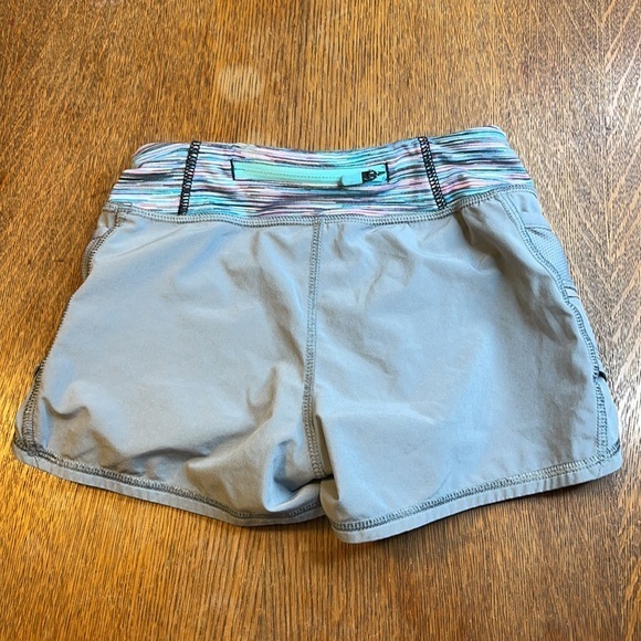 Athleta Girl Lined Shorts with Side and Back Waistband Pockets Size XS - Picture 5 of 9